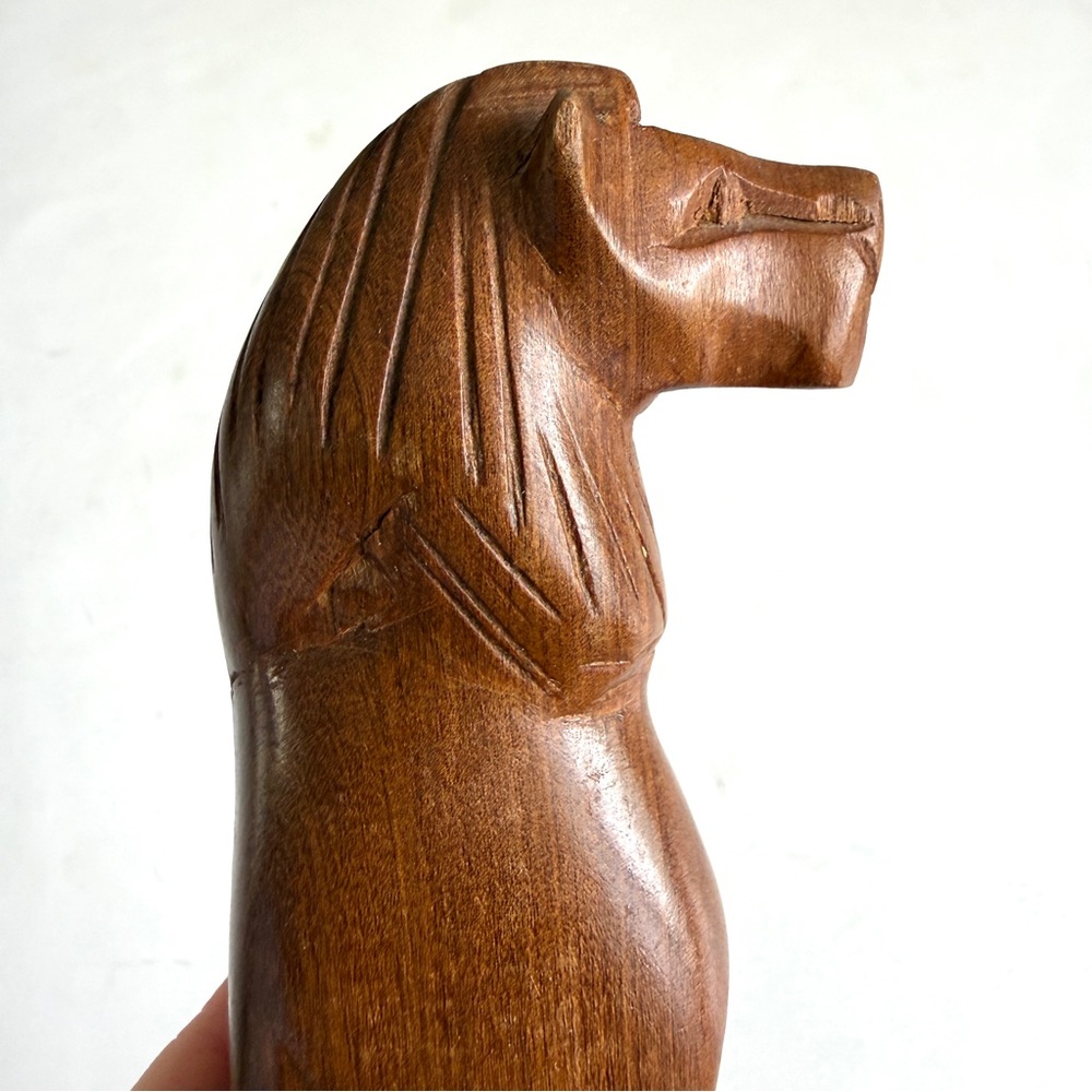 Vintage Hand Carved Wooden Lion Sitting On A Stool Figurine - Picture 3 of 6